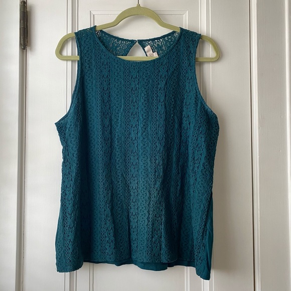 LOFT Tops - Loft teal green lace mixed media sleeveless top L
